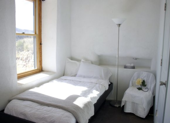 House 17: Paloma House 17: Paloma